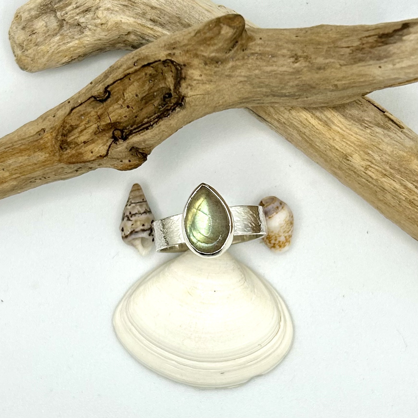 Bague labradorite par COASTWEL